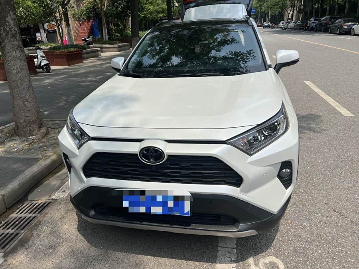 豐田 RAV4榮放  2021款 2.0L CVT四驅(qū)風(fēng)尚版圖片