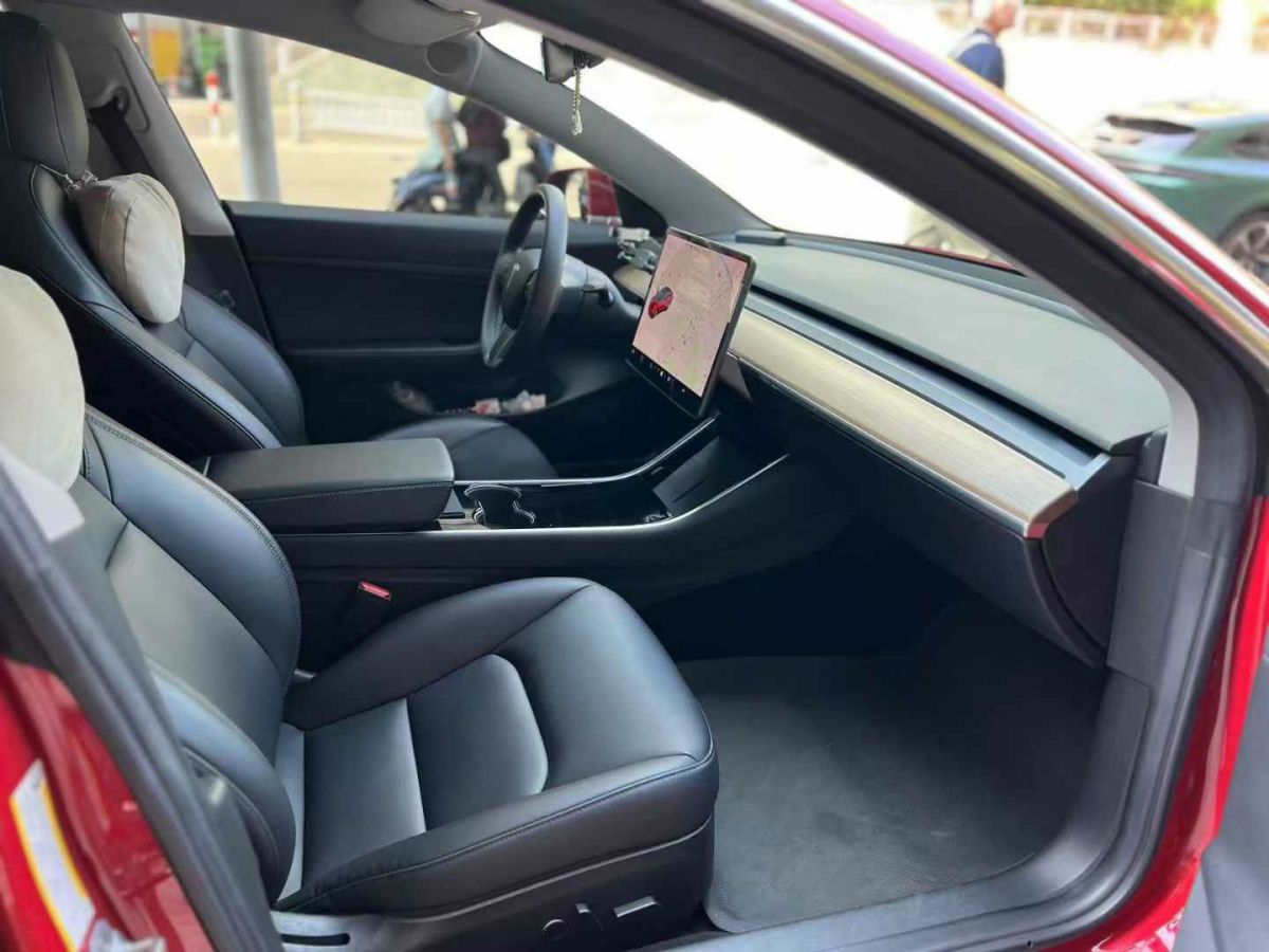 特斯拉 Model S  2021款 Plaid Plus 版圖片