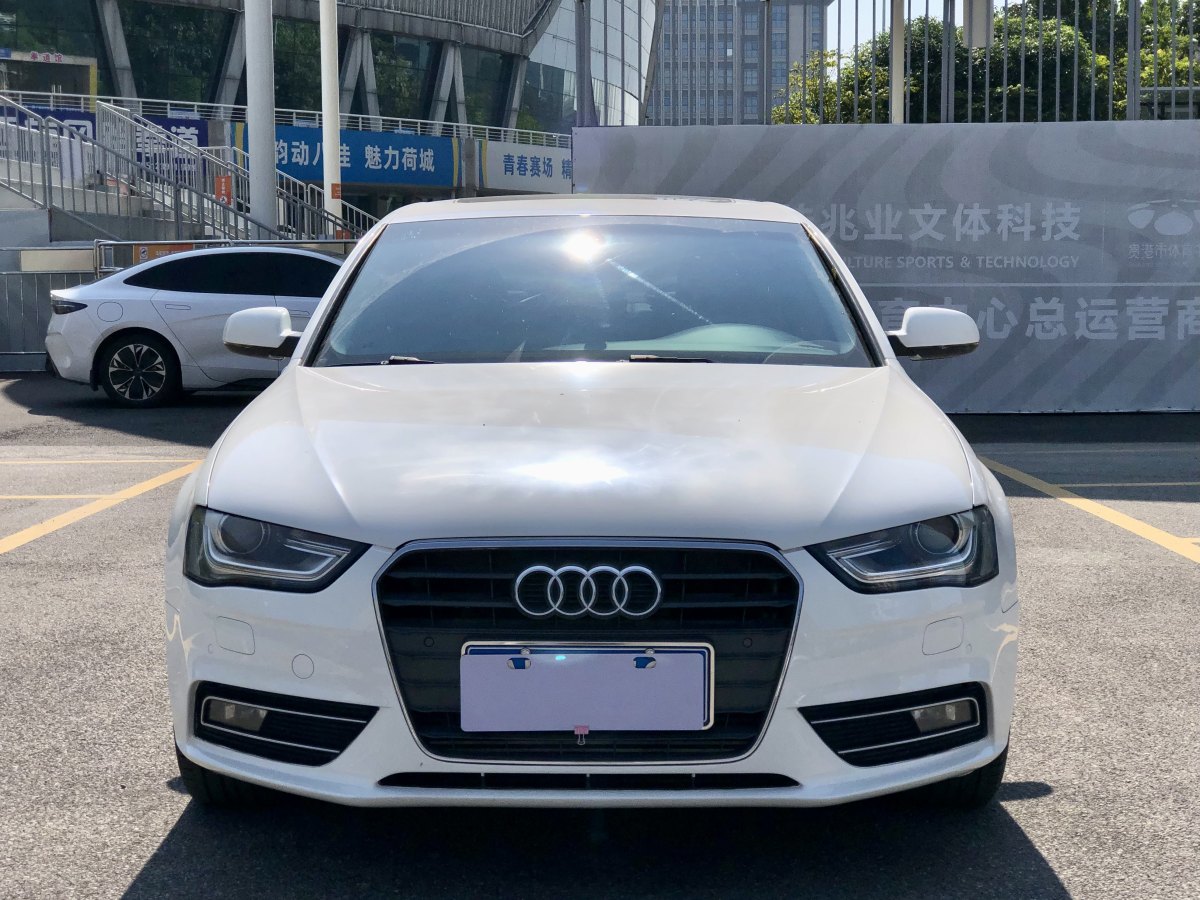 奧迪 奧迪A4L  2013款 35 TFSI 自動(dòng)技術(shù)型圖片