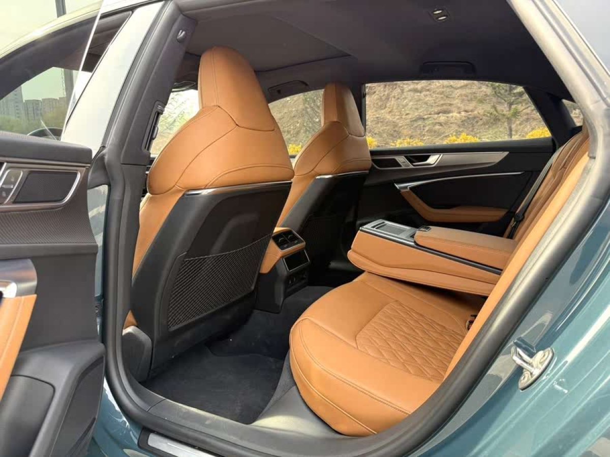奧迪 奧迪A7L  2022款 55 TFSI quattro S-line edition one先行版圖片