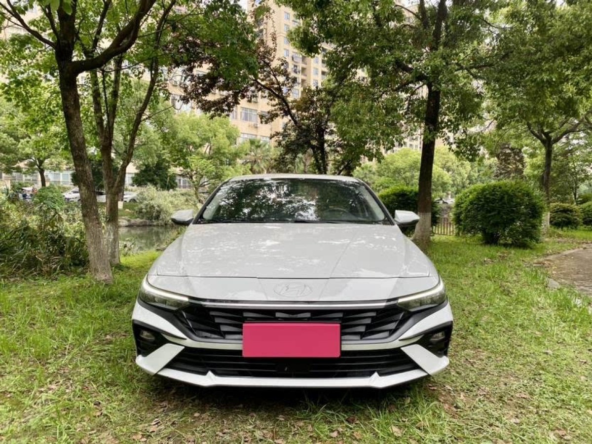 現(xiàn)代 伊蘭特  2023款 1.5L CVT GLX精英版圖片