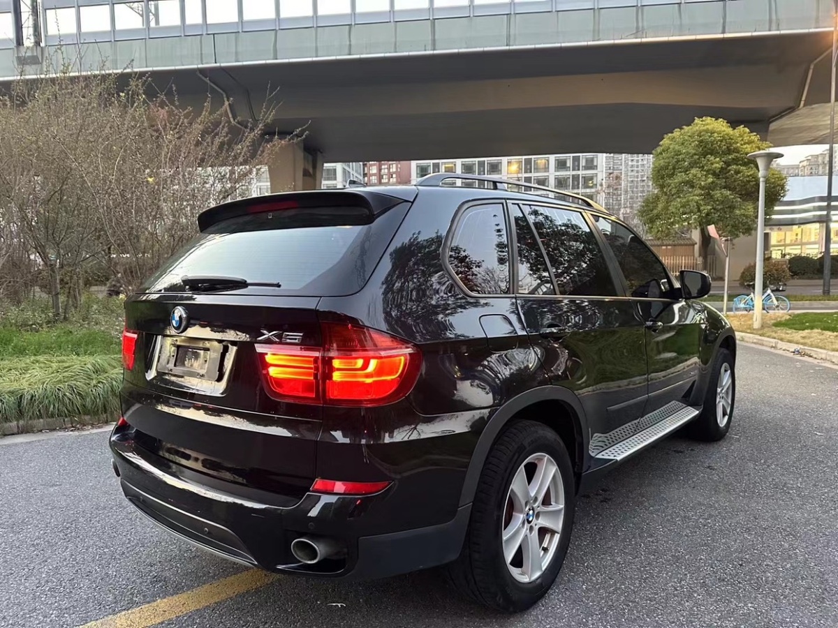 寶馬 寶馬X5  2013款 xDrive35i 領(lǐng)先型圖片