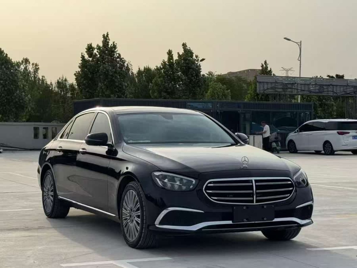 奔馳 奔馳E級  2021款 改款 E 300 L 時尚型圖片