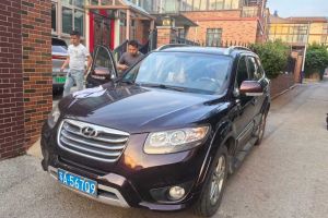 圣達(dá)菲經(jīng)典 華泰 2.0L 汽油手動(dòng)兩驅(qū)尊貴型