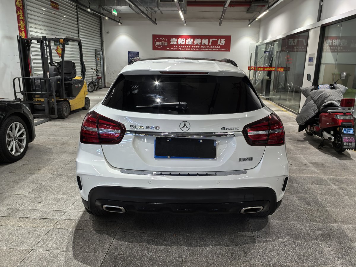 2019年6月奔馳 奔馳GLA  2018款 GLA 220 4MATIC 運(yùn)動(dòng)型