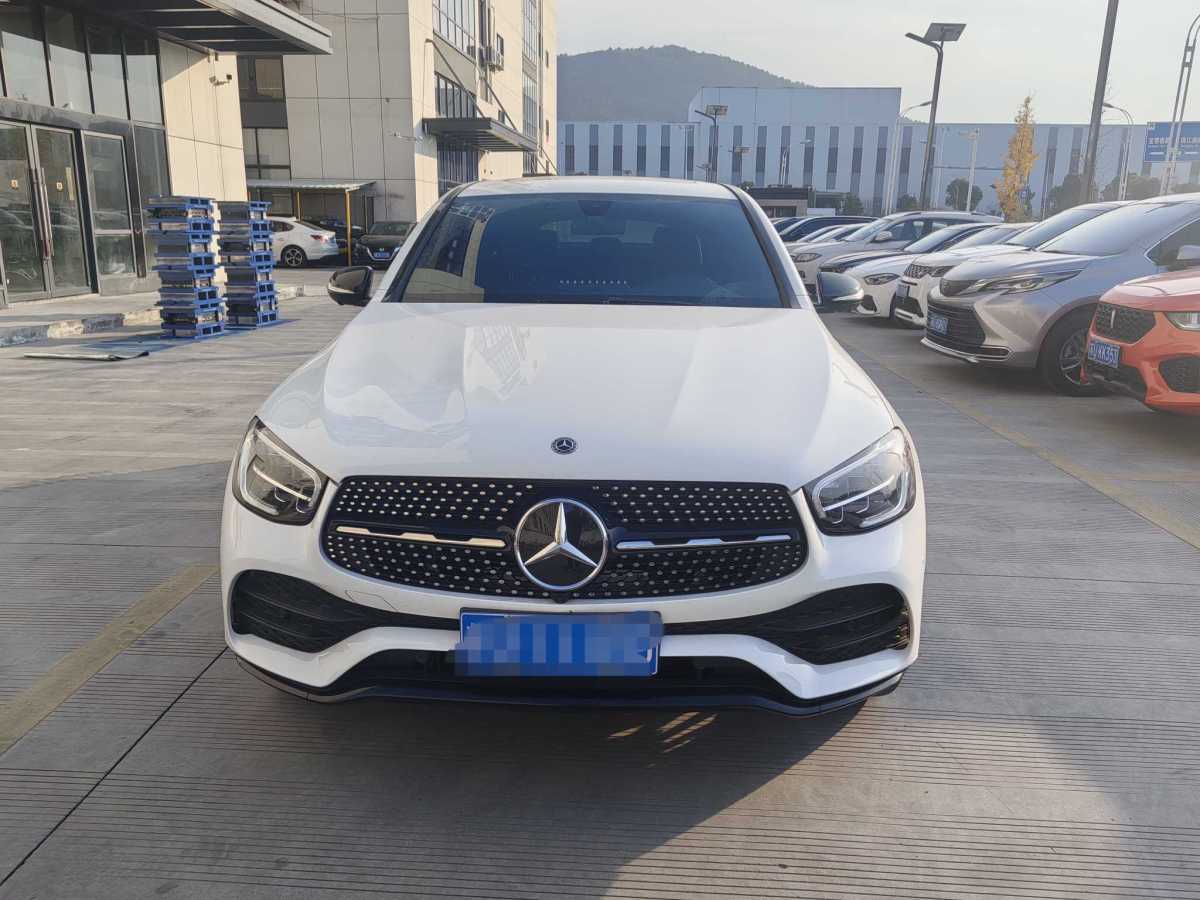 奔馳 奔馳GLC  2022款 改款 GLC 260 4MATIC 轎跑SUV圖片