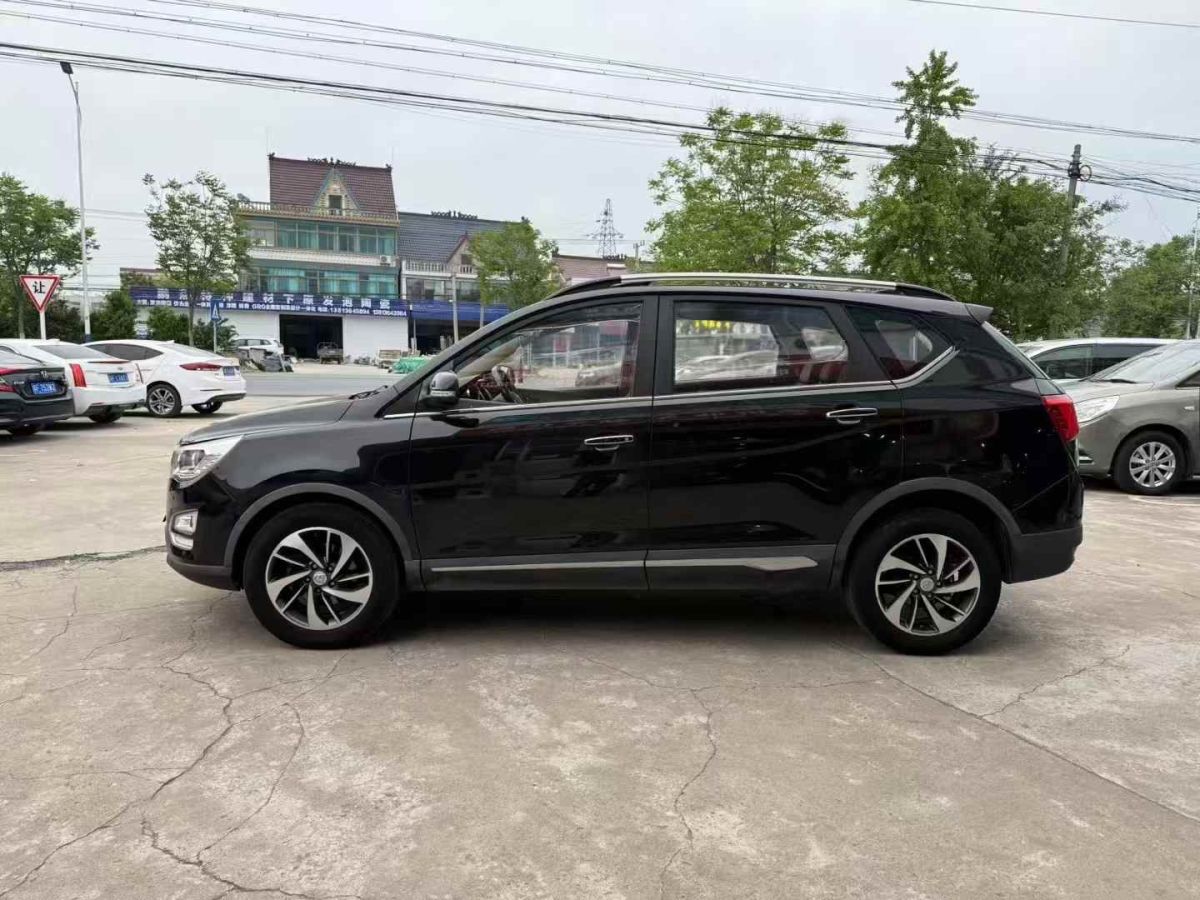 寶駿 560  2016款 1.5T 手動精英型圖片