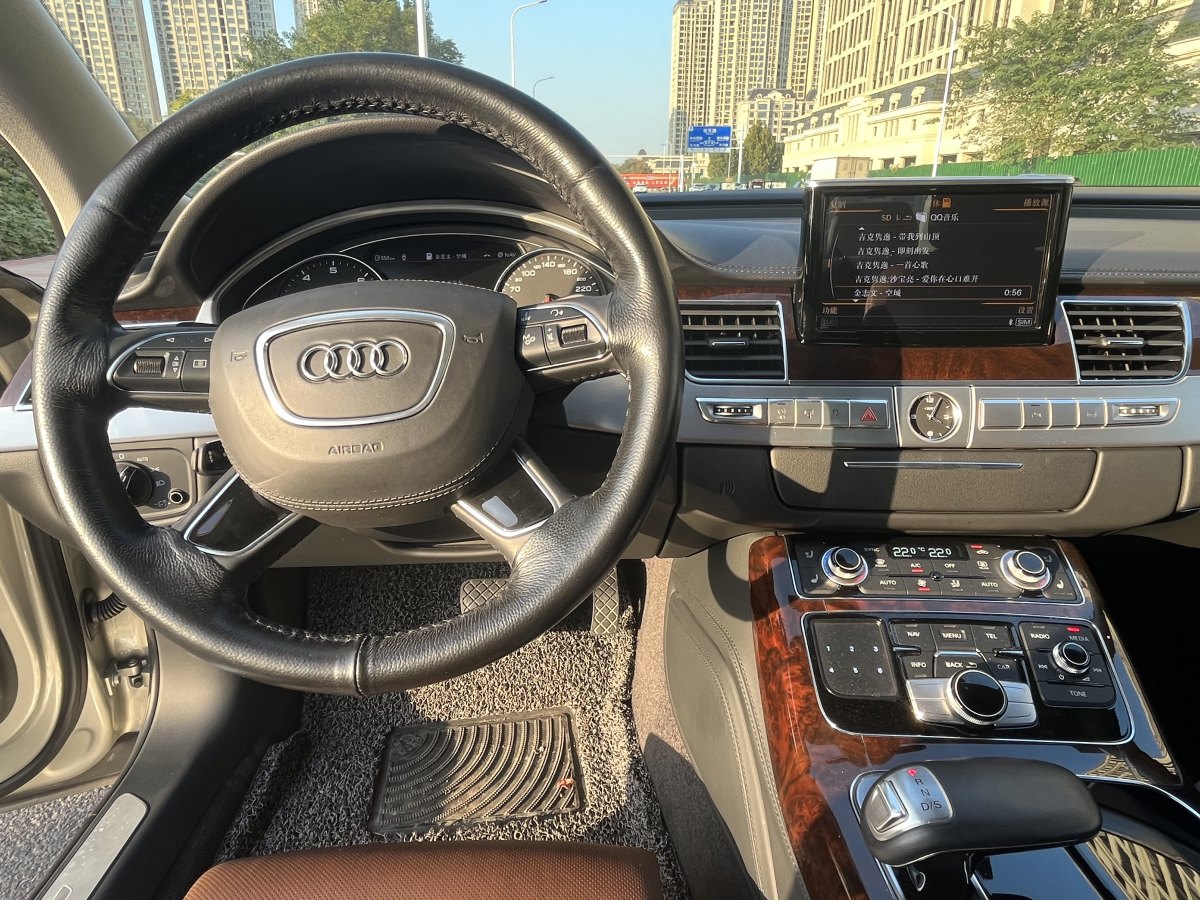 奧迪 奧迪A8  2014款 A8L 45 TFSI quattro豪華型圖片