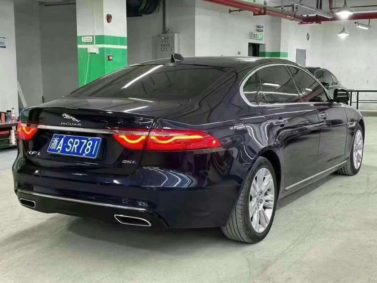 捷豹 XF  2018款 XF Sportbrake 2.0T 250PS 四驅(qū)風(fēng)華版圖片