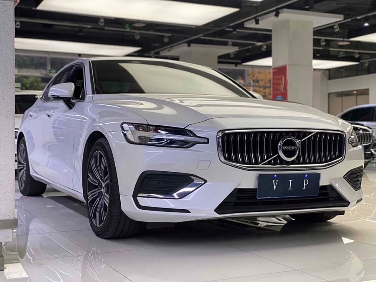 沃爾沃 S60L  2021款 T4 智遠(yuǎn)豪華版圖片