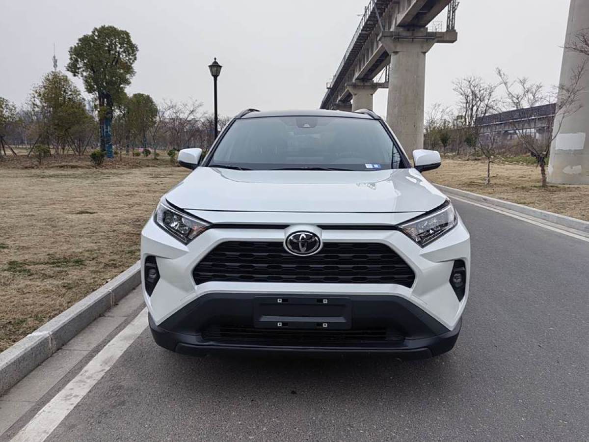 豐田 RAV4榮放  2024款 2.0L CVT兩驅(qū)都市版圖片