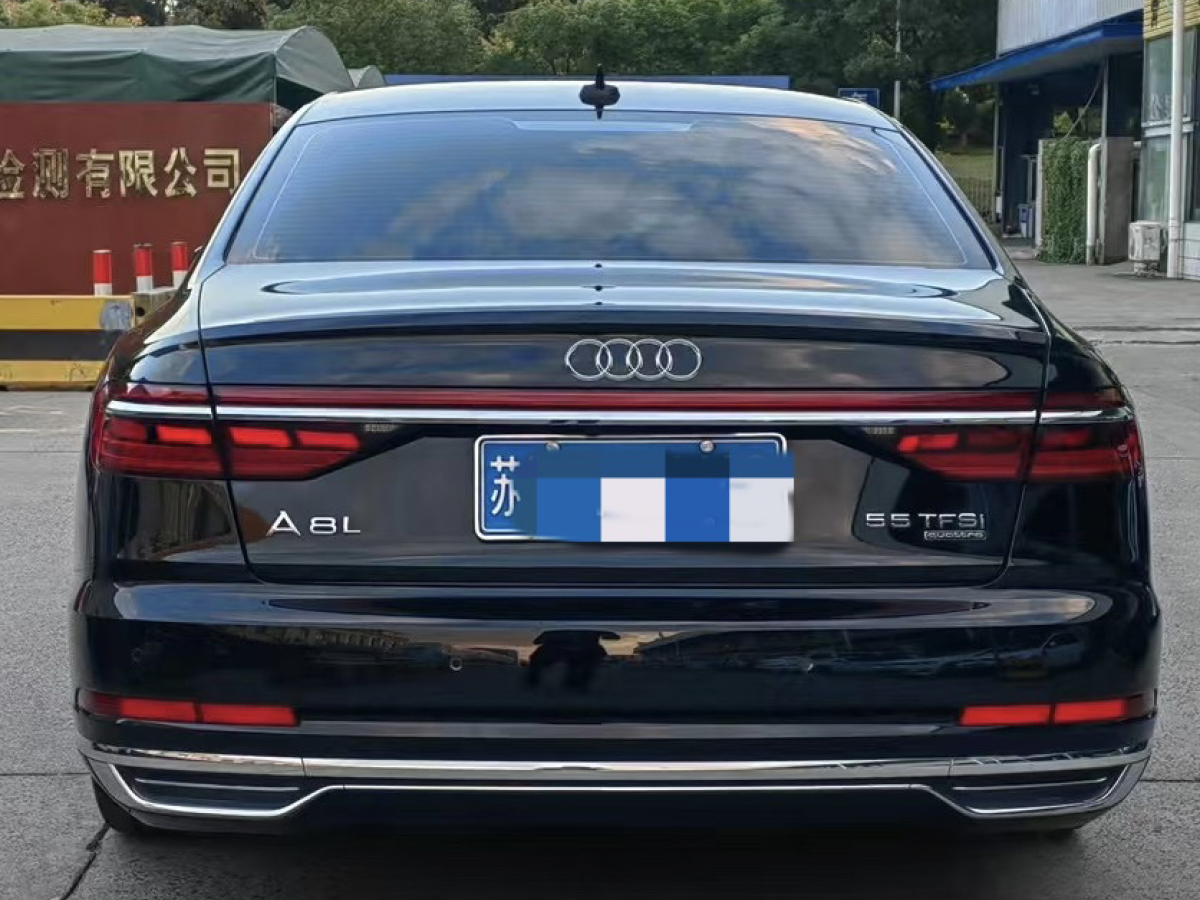 奧迪 奧迪A8  2022款 A8L 55 TFSI quattro 豪華型典藏版圖片