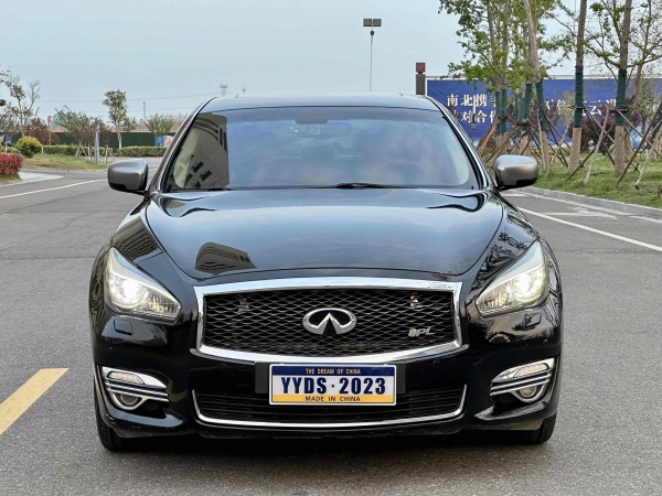 英菲尼迪 Q70  2013款 Q70L 2.5L 舒适版