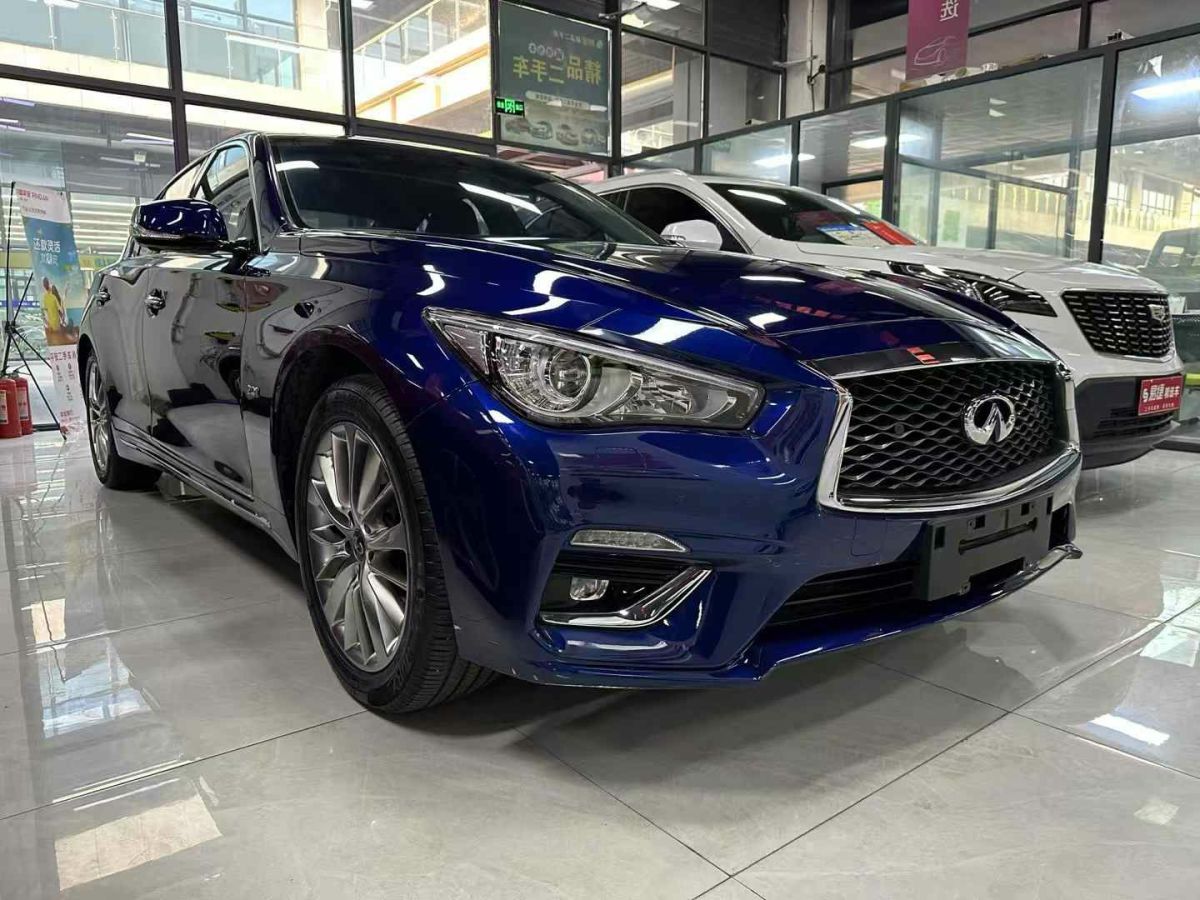 英菲尼迪 Q70  2019款 Q70L 2.0T 奢華版圖片