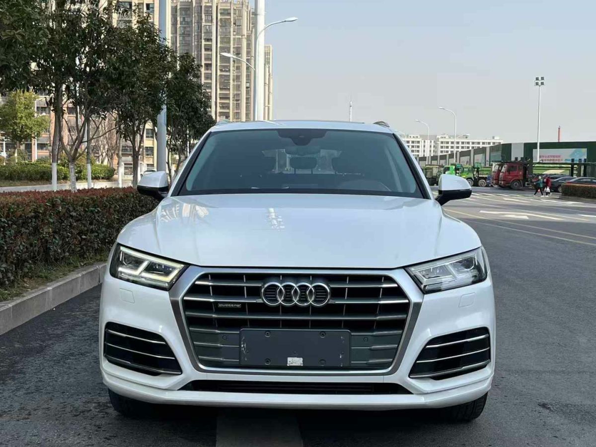 奧迪 奧迪Q3  2019款  35 TFSI 時尚動感型圖片