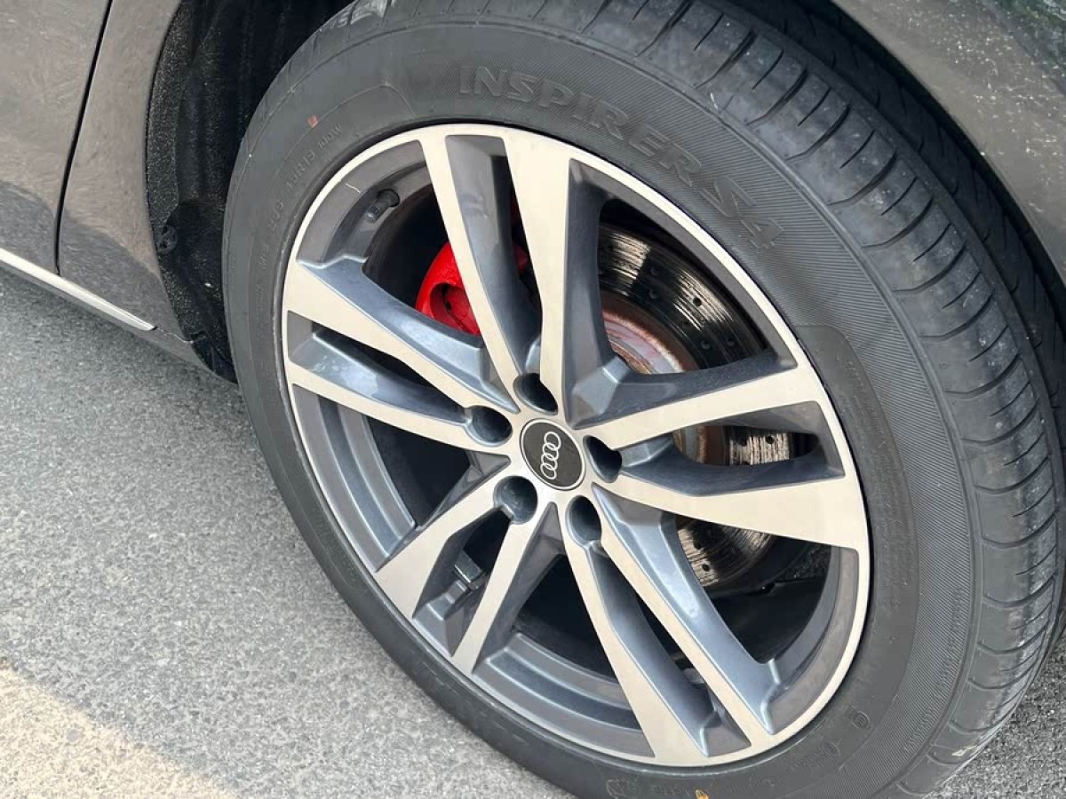 奧迪 奧迪A8  2012款 A8L 45 TFSI quattro豪華型圖片