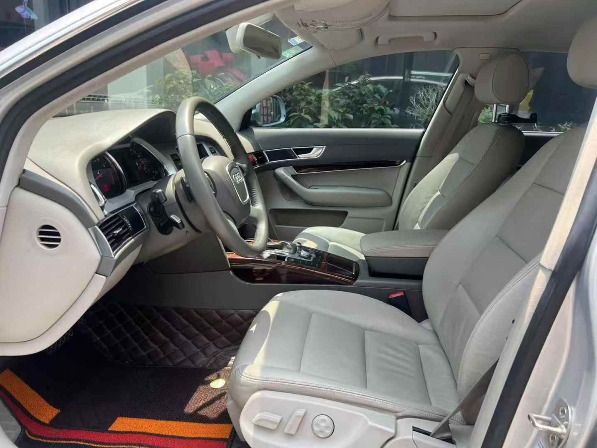 奧迪 奧迪A6L  2011款 A6L 2.0TFSI 標(biāo)準(zhǔn)型圖片