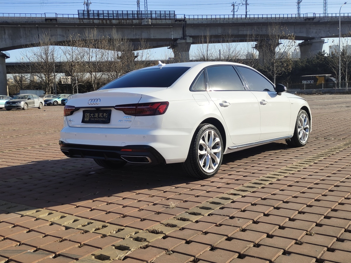 奧迪 奧迪A4L  2023款 40 TFSI 豪華動感型圖片