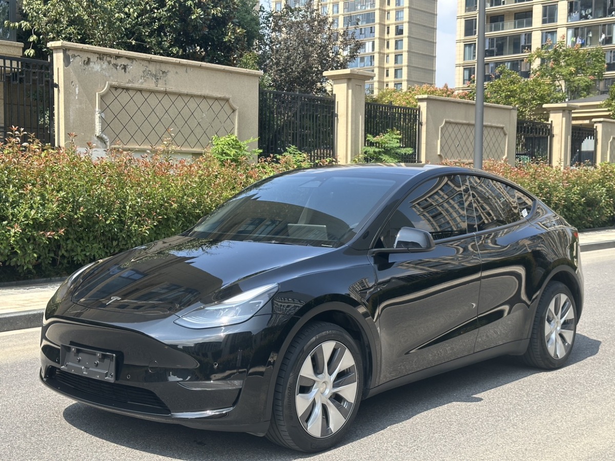 特斯拉 Model 3  2023款 長續(xù)航全輪驅(qū)動版圖片