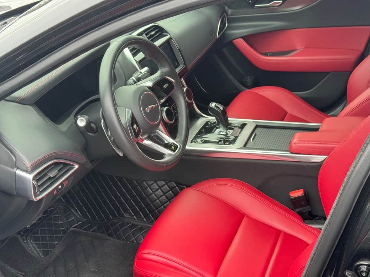 捷豹 XEL  2022款 2.0T 250PS R-DYNAMIC S進(jìn)取運(yùn)動版圖片