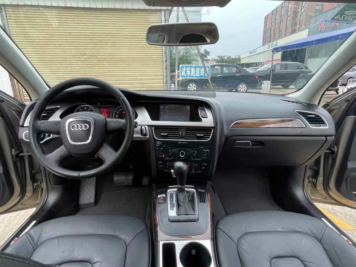 奧迪 奧迪A4L  2010款 2.0 TFSI 技術(shù)型圖片