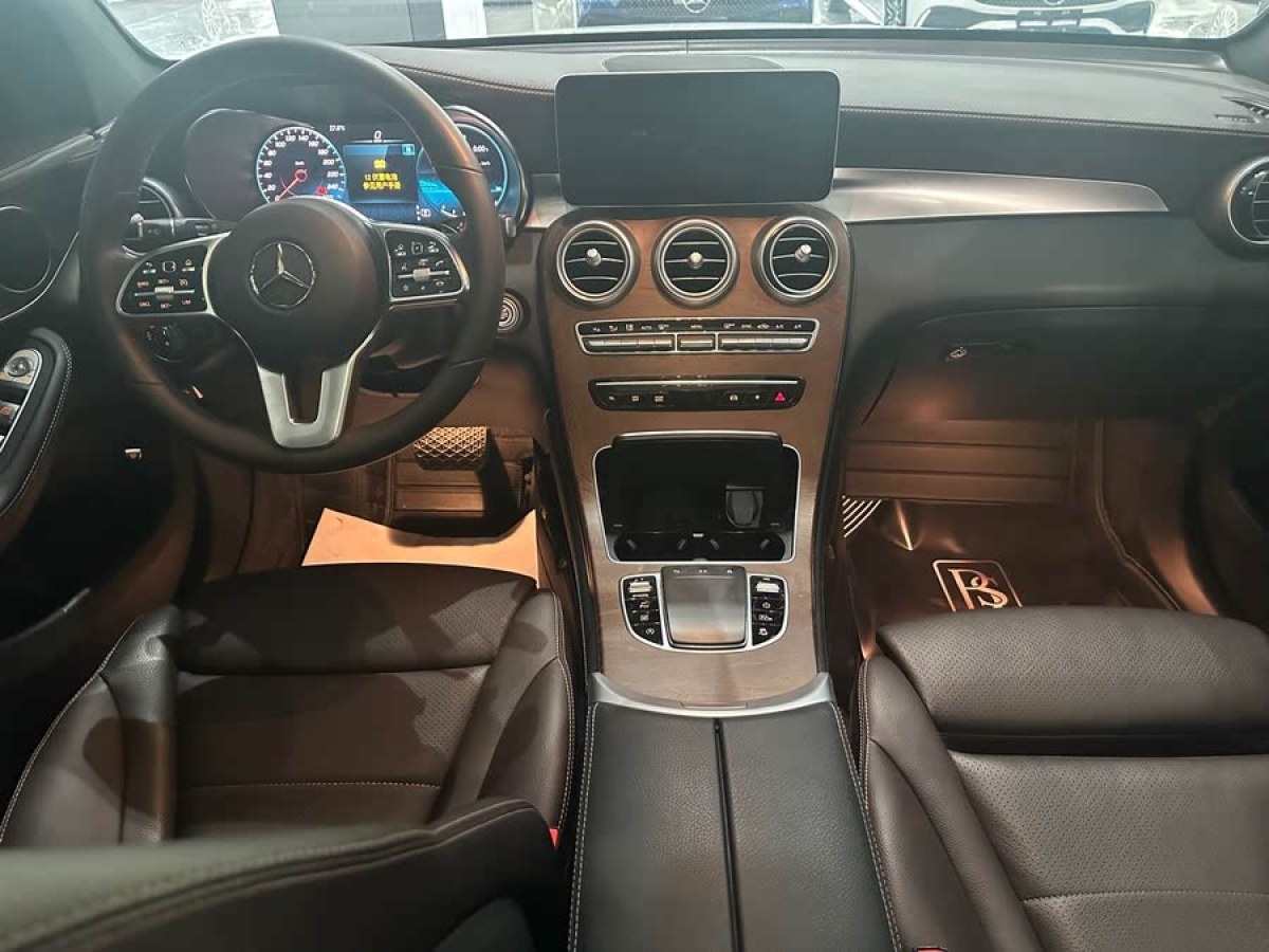 奔馳 奔馳GLC  2025款 改款 GLC 260 L 4MATIC 豪華型圖片