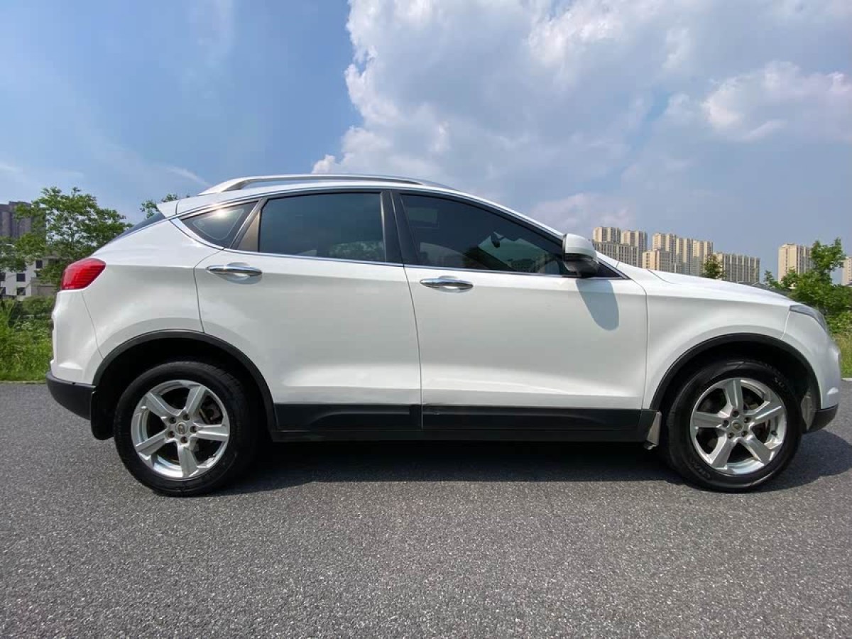 奔騰 X80  2013款 2.0L 自動豪華型圖片