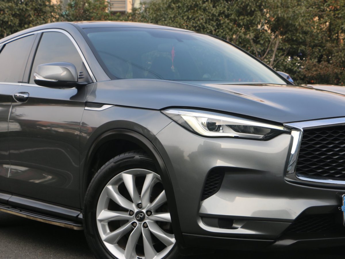 英菲尼迪 QX50  2018款 2.0T 兩驅(qū)菁英版圖片