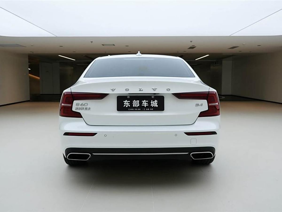 沃爾沃 S60L  2022款 B4 智遠豪華版圖片