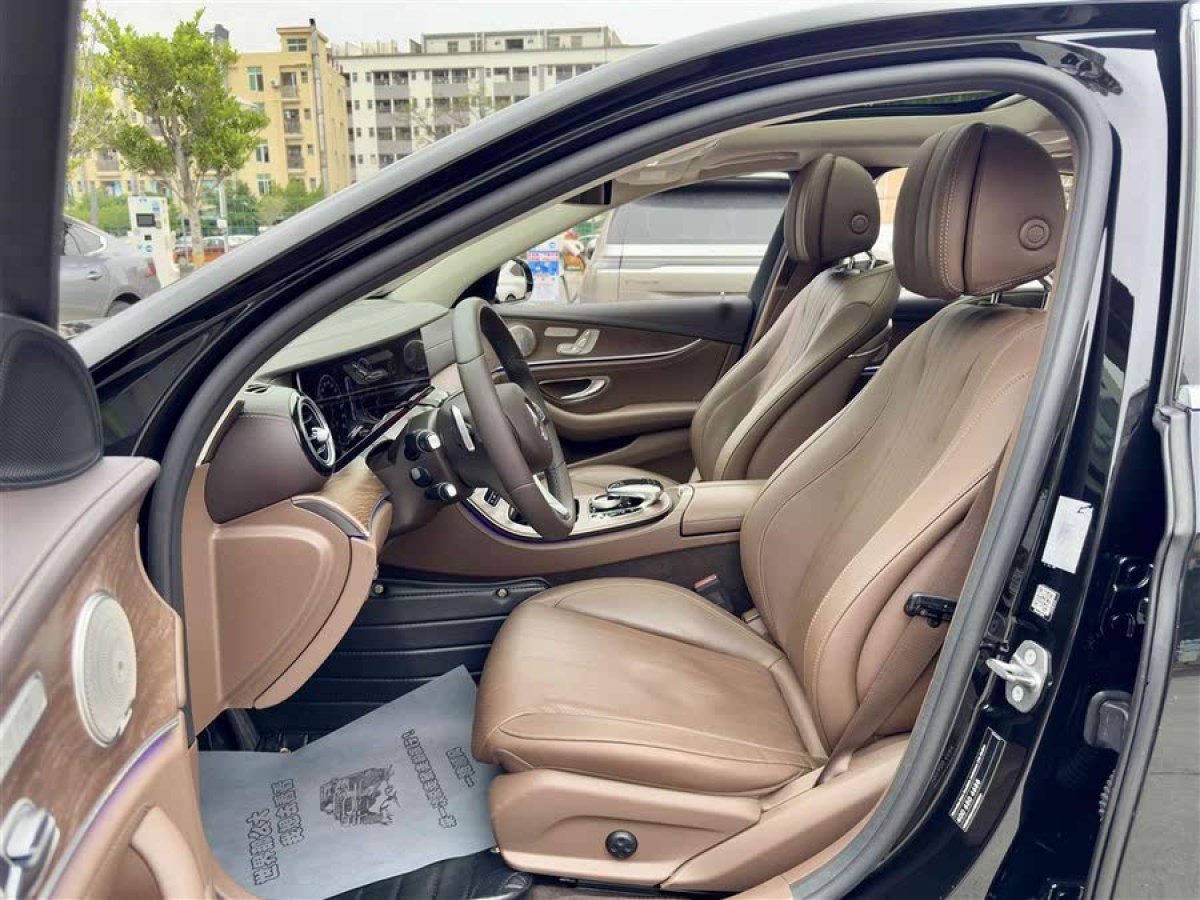 奔馳 奔馳E級  2018款 改款 E 300 L 豪華型圖片
