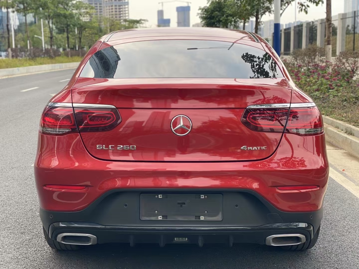 奔馳 奔馳GLC  2022款 改款 GLC 260 4MATIC 轎跑SUV圖片