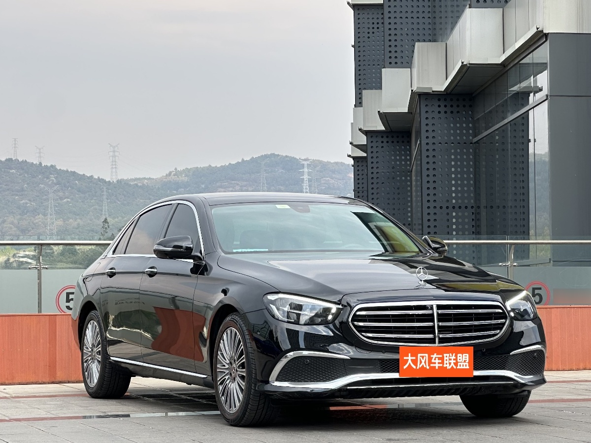 奔馳 奔馳E級(jí)  2021款 改款 E 300 L 時(shí)尚型圖片