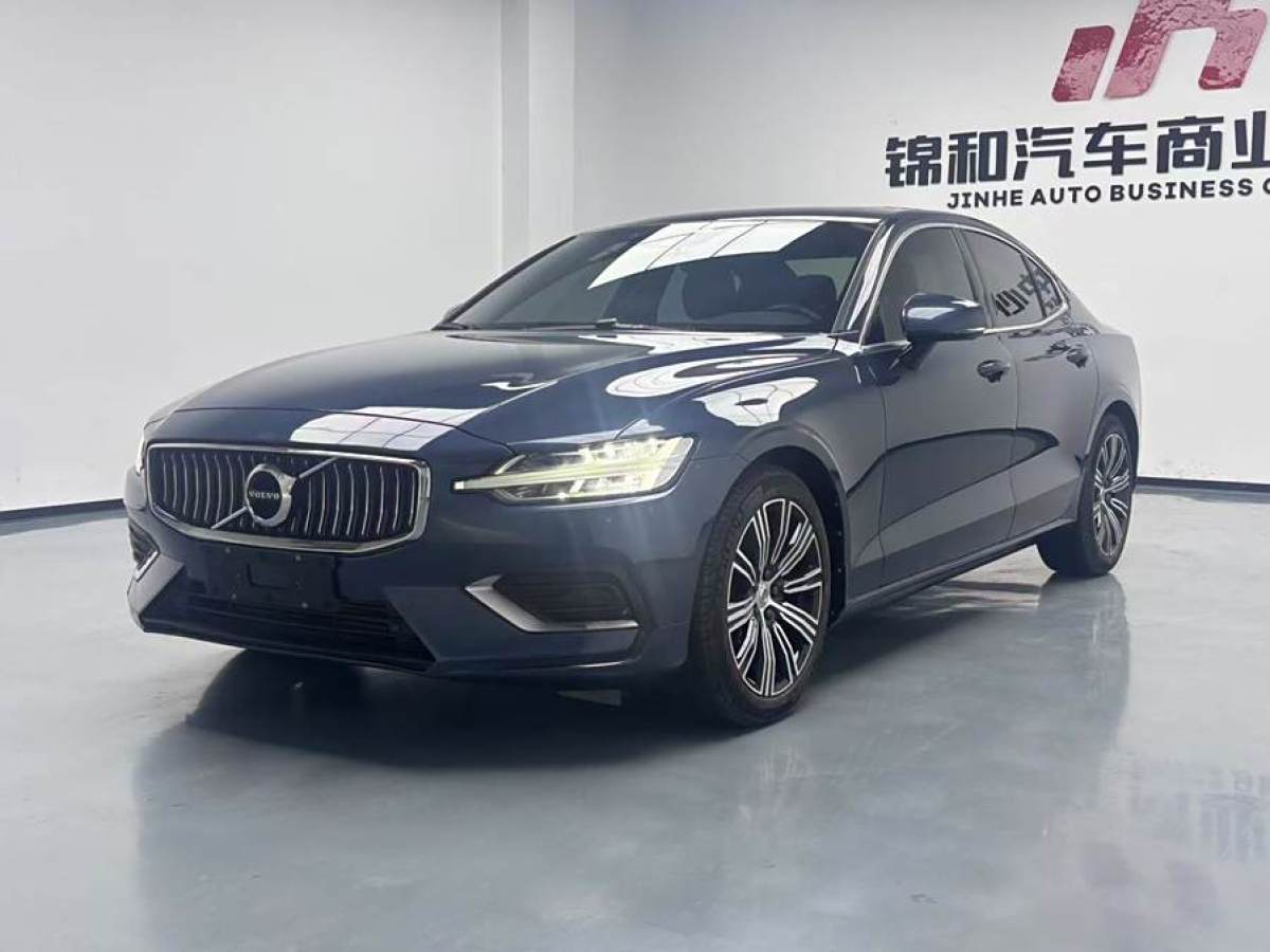 2021年5月沃爾沃 S60L  2021款 T4 智遠(yuǎn)豪華版