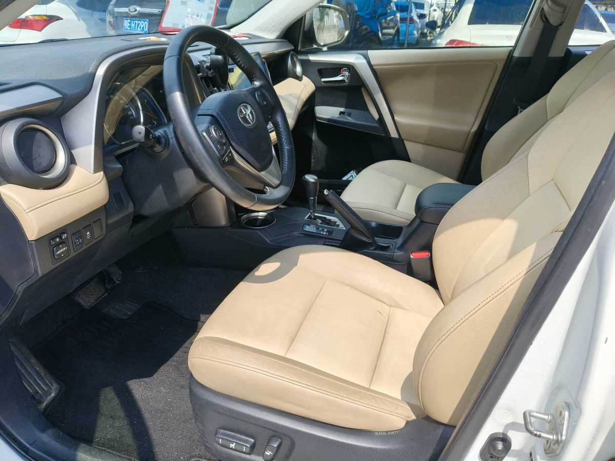 豐田 RAV4  2016款 榮放 2.0L CVT四驅(qū)新銳版圖片