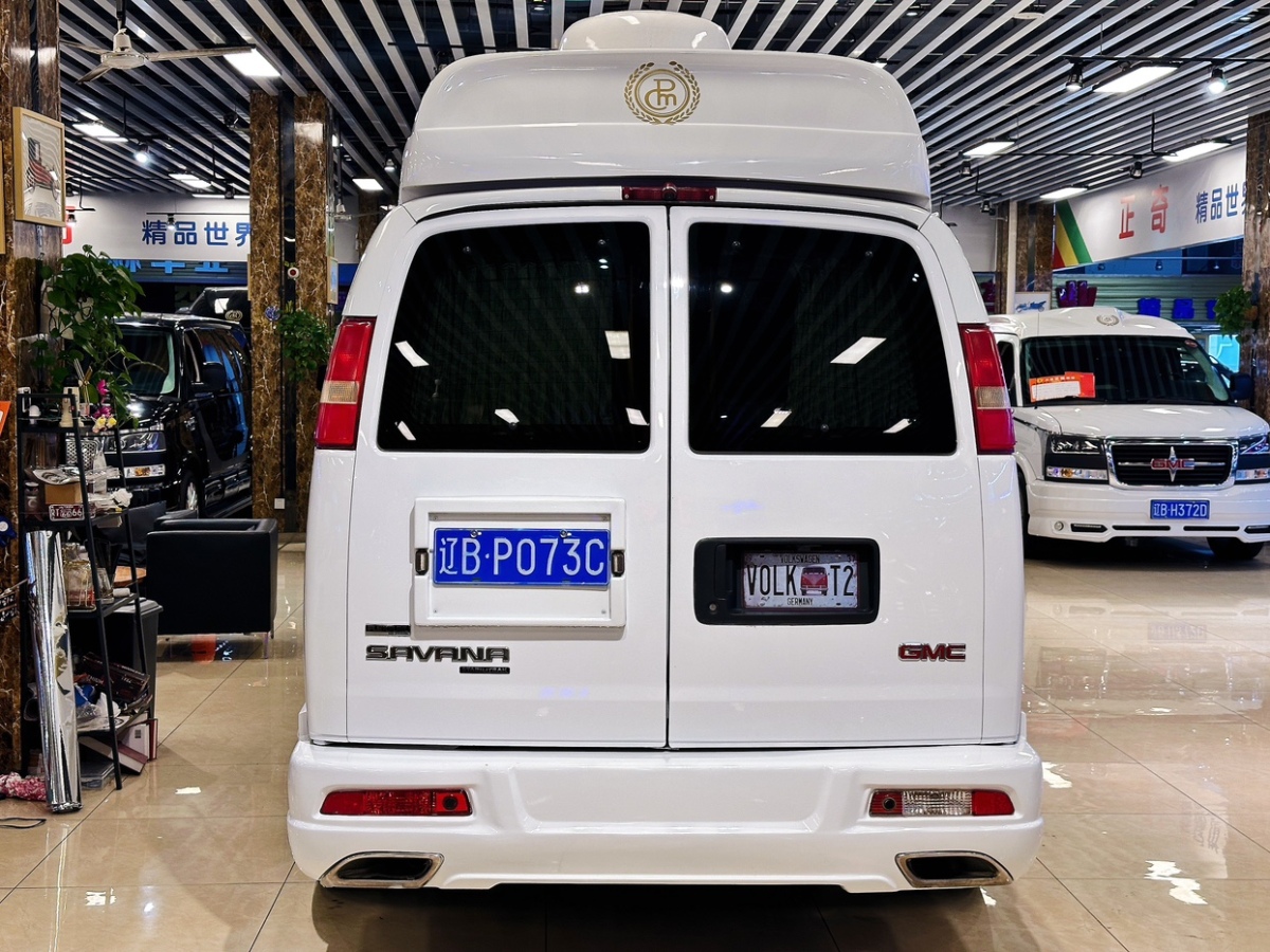 GMC SAVANA  2012款 6.0L 總裁級(jí)無(wú)隱私屏版圖片