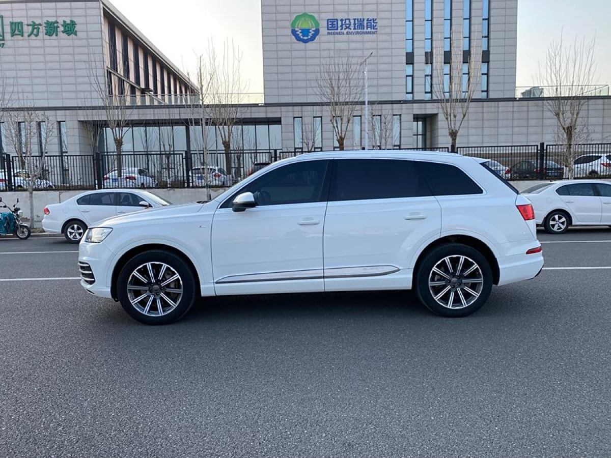 奧迪 奧迪Q7  2016款 45 TFSI S line運(yùn)動(dòng)型圖片