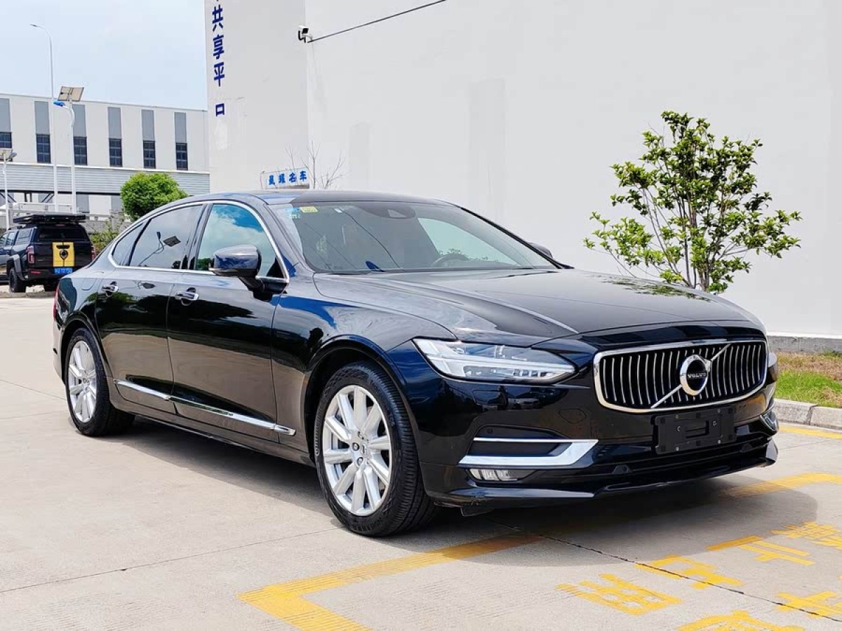沃爾沃 S90  2020款 改款 T5 智遠(yuǎn)豪華版圖片