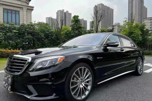 奔驰C级AMG 奔驰 AMG C 63 S