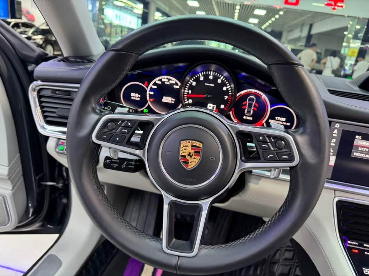 保時(shí)捷 Panamera  2017款 Panamera 行政加長(zhǎng)版 3.0T圖片