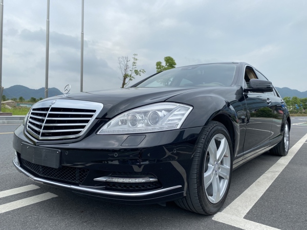 奔驰 奔驰S级  2012款 S 300 L 商务型 Grand Edition