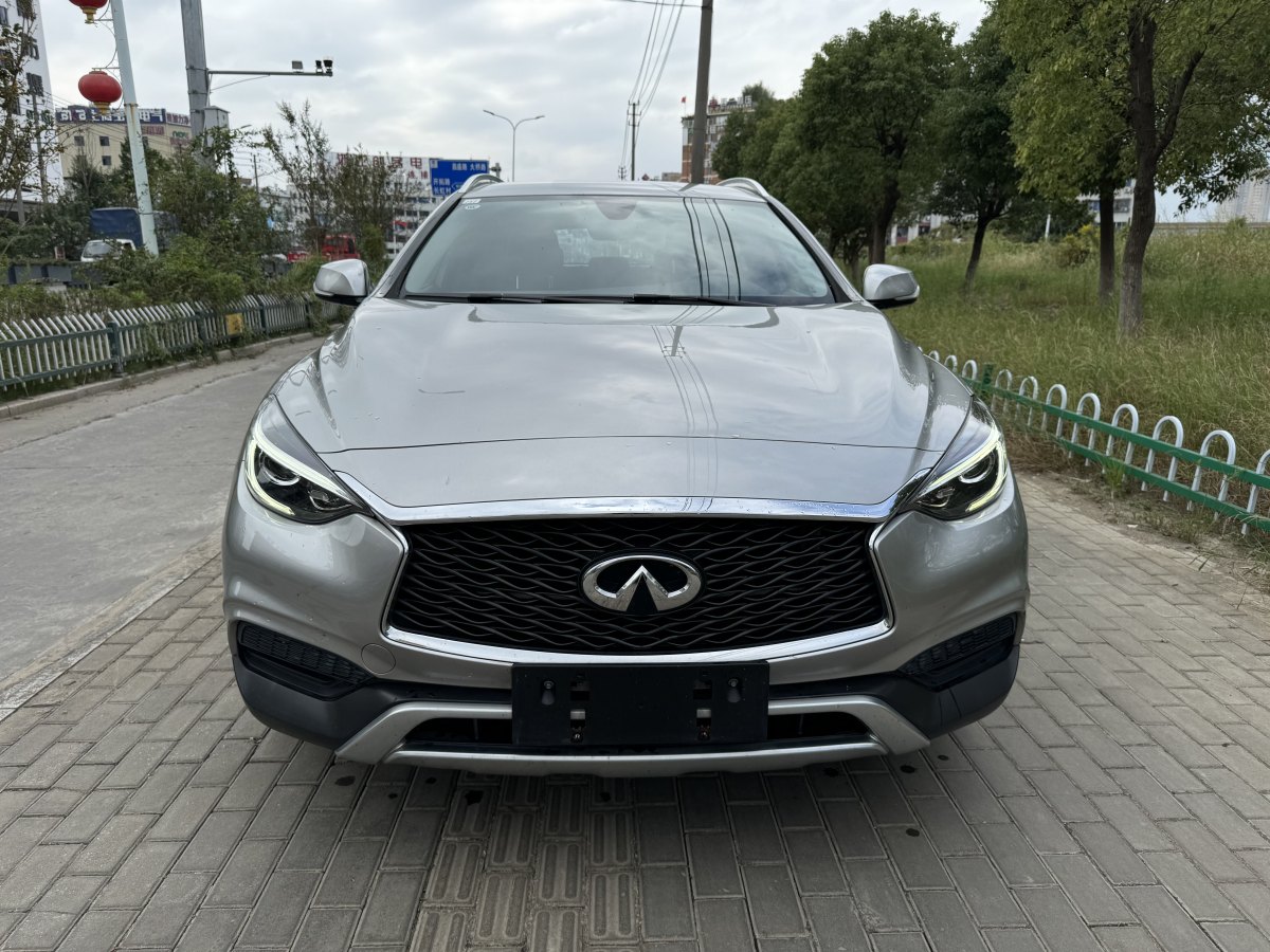 2017年1月英菲尼迪 QX30  2017款 1.6T 兩驅(qū)時(shí)尚版