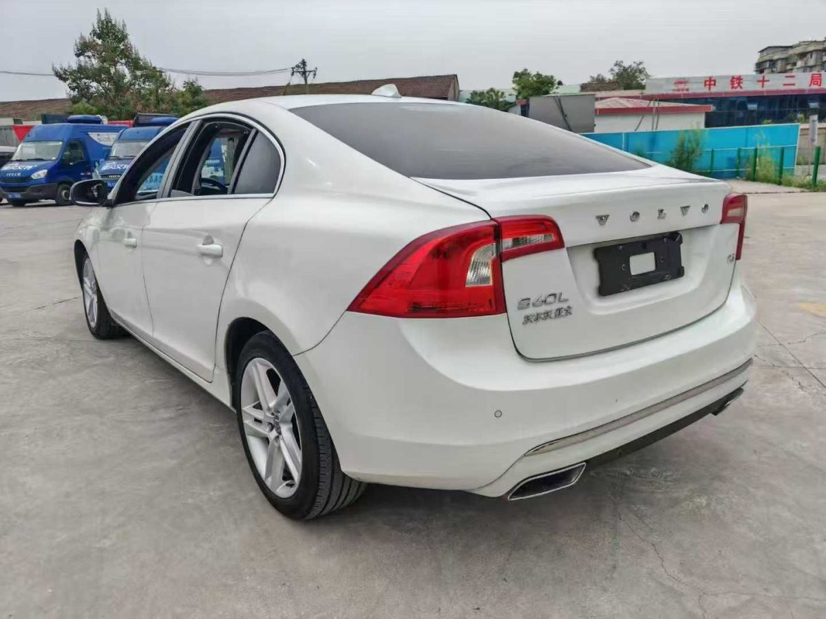 沃爾沃 S60  2015款 L 2.0T T5 智越版圖片