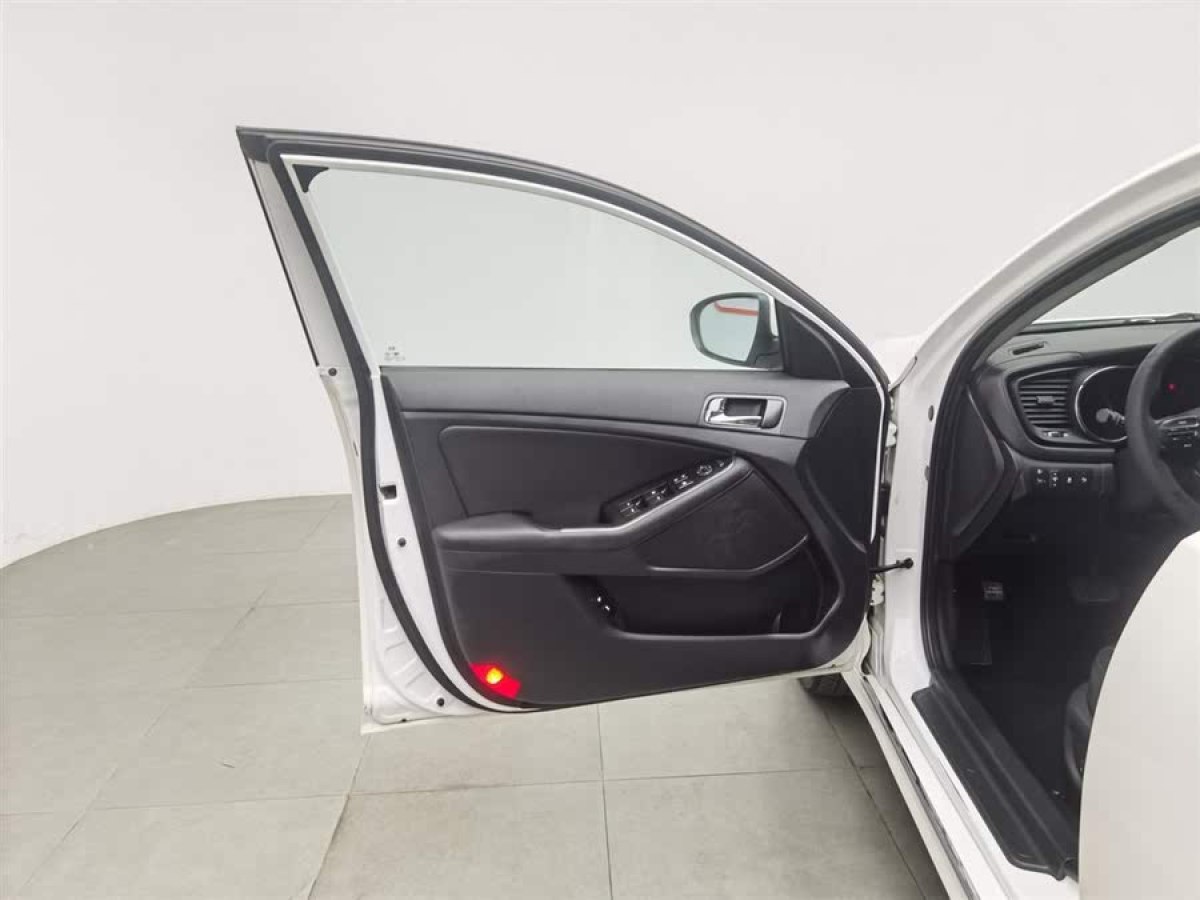 起亞 K5  2014款 2.0L 自動LUXURY圖片