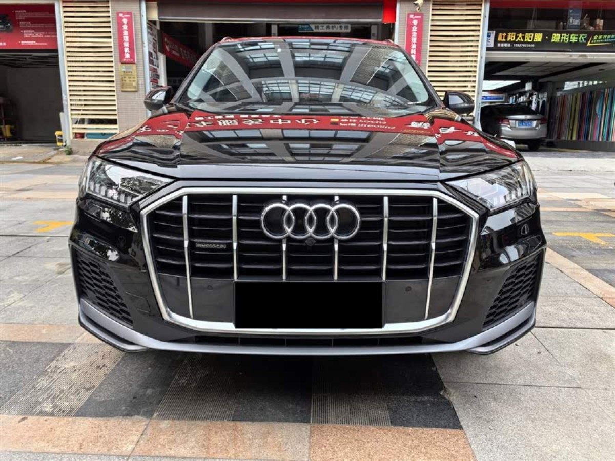 奧迪 奧迪Q7  2023款 55 TFSI quattro S line運(yùn)動(dòng)型圖片