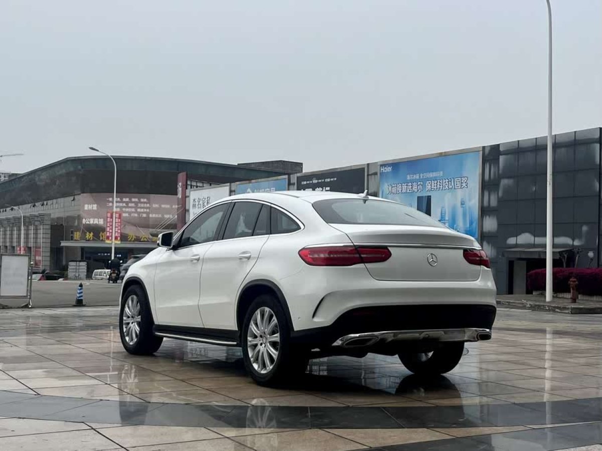 2017年1月奔馳 奔馳GLE轎跑  2017款 GLE 320 4MATIC 轎跑SUV