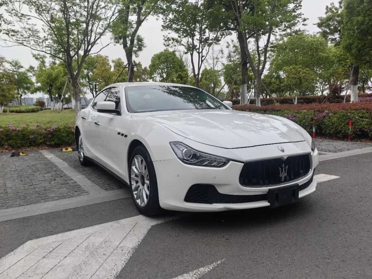 瑪莎拉蒂 Ghibli  2014款 3.0T 標(biāo)準(zhǔn)版圖片