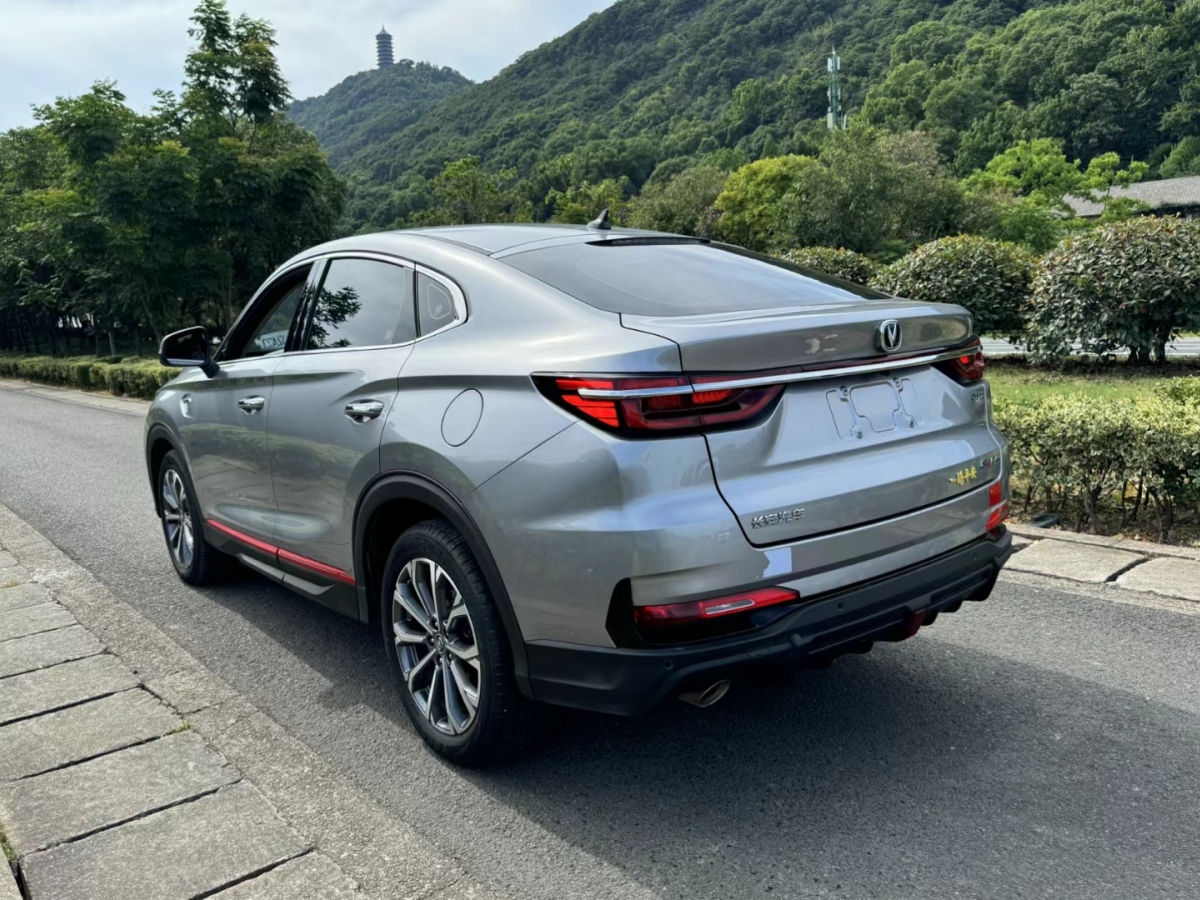 長安 CS85 COUPE  2021款 1.5T DCT豪華型圖片