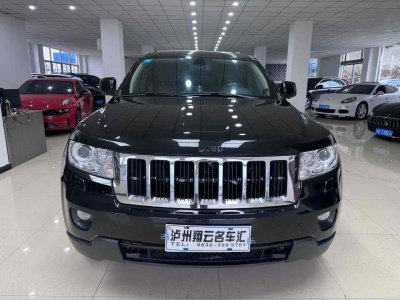 2013年4月 Jeep 大切諾基(進(jìn)口) 3.6L 舒適版圖片