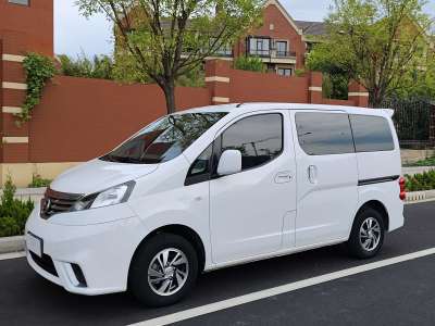 2019年4月 日產(chǎn) NV200 1.6L CVT豪華型圖片