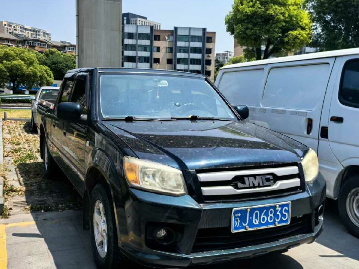 江鈴 域虎3  2018款 1.8T汽油兩驅(qū)豪華版標(biāo)準(zhǔn)軸距圖片